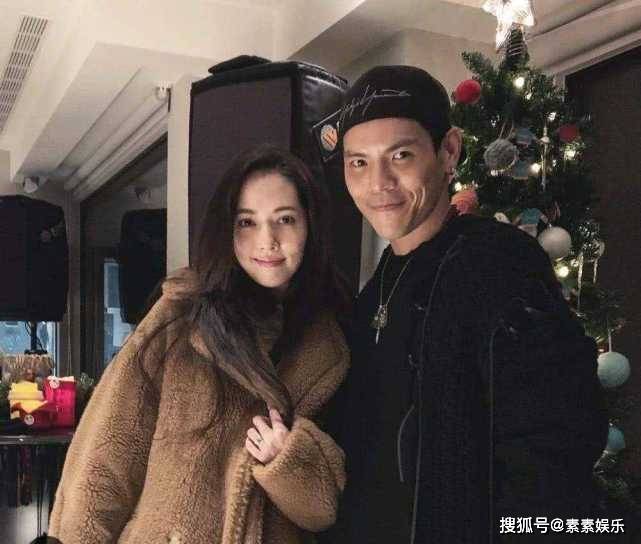 “BJL平台集团”
郭碧婷待产在即 向佐宣布重要喜讯 疑似透露了宝宝的英文名(图2) “BJL平台集团”
郭碧婷待产在即 向佐宣布重要喜讯 疑似透露了宝宝的英文名(图2)