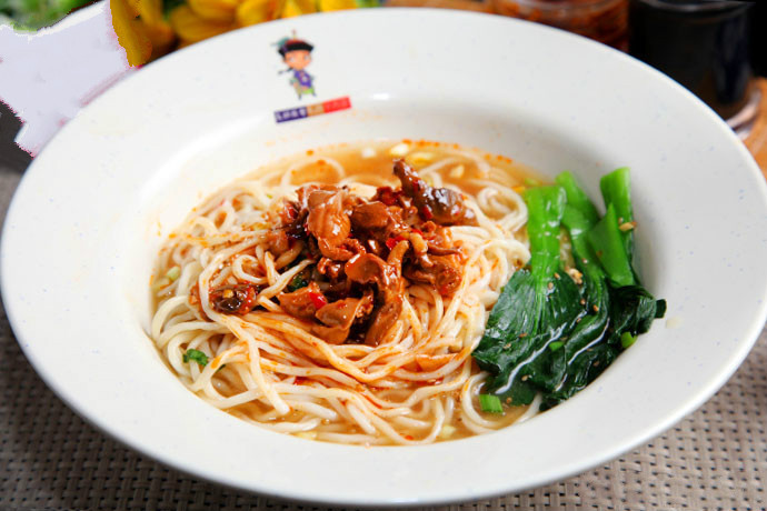 曼联客场4-1中央陆军,卢卡库梅开二度,马夏尔两传一射|BJL平台集团(图2) BJL平台